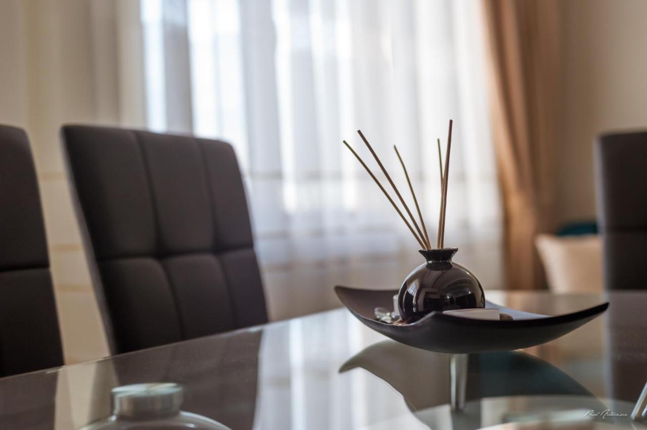 Dany Luxury * Pitesti