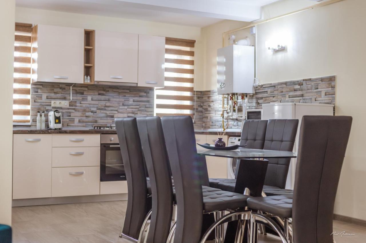 Dany Luxury * Pitesti